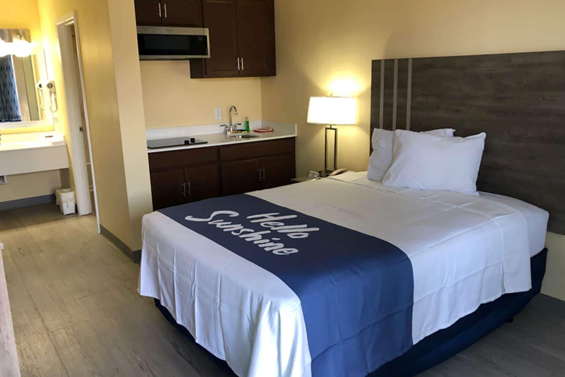 Days Inn By Wyndham Cape Carteret Near Emerald Isle 외부 사진